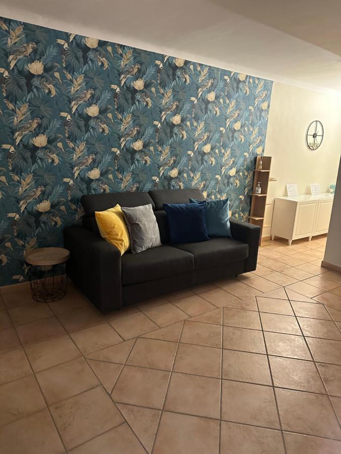 55 Family Home Бари Экстерьер фото